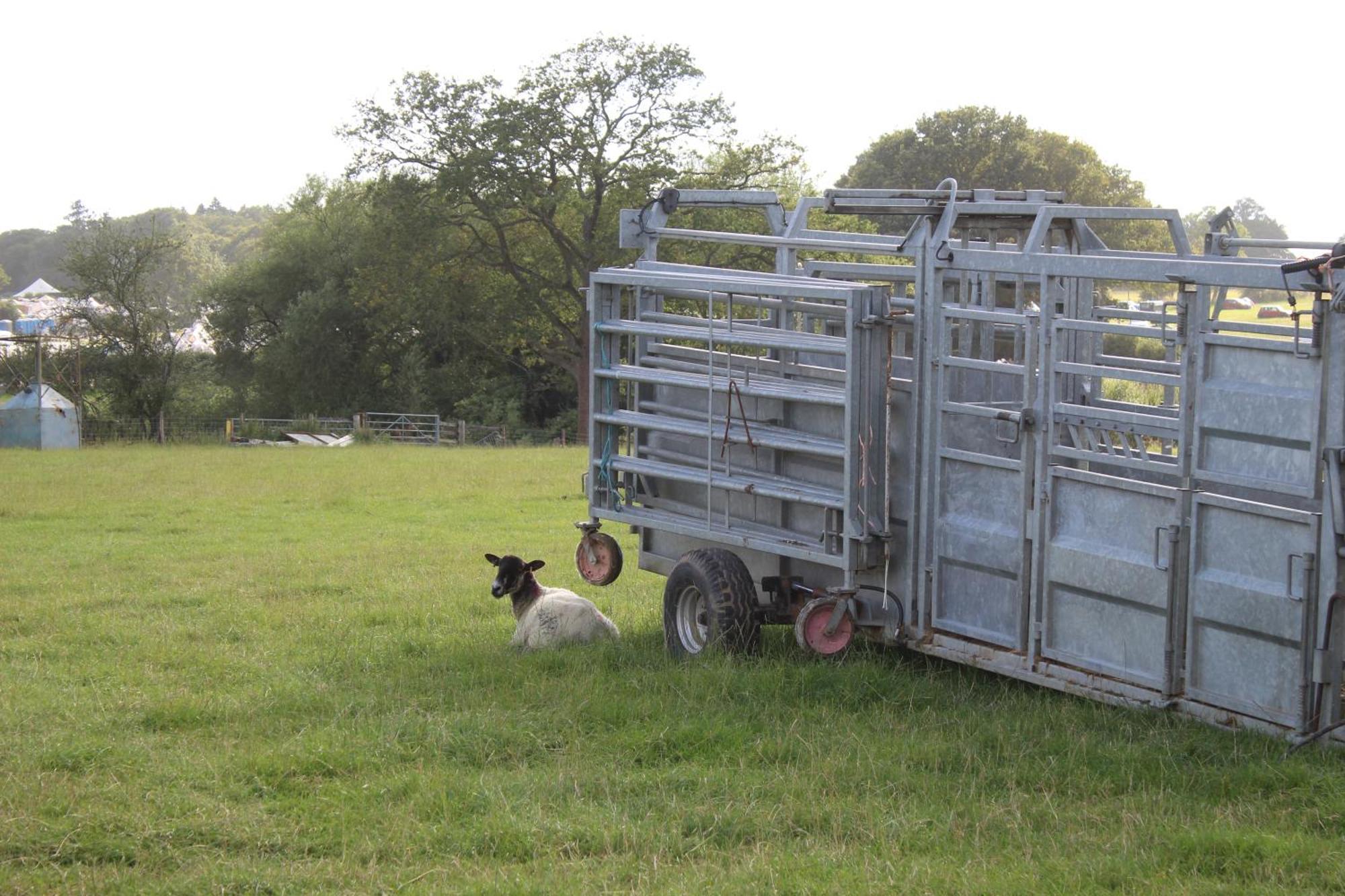 Parkfields Barns Self Catering Accommodation 白金汉 外观 照片