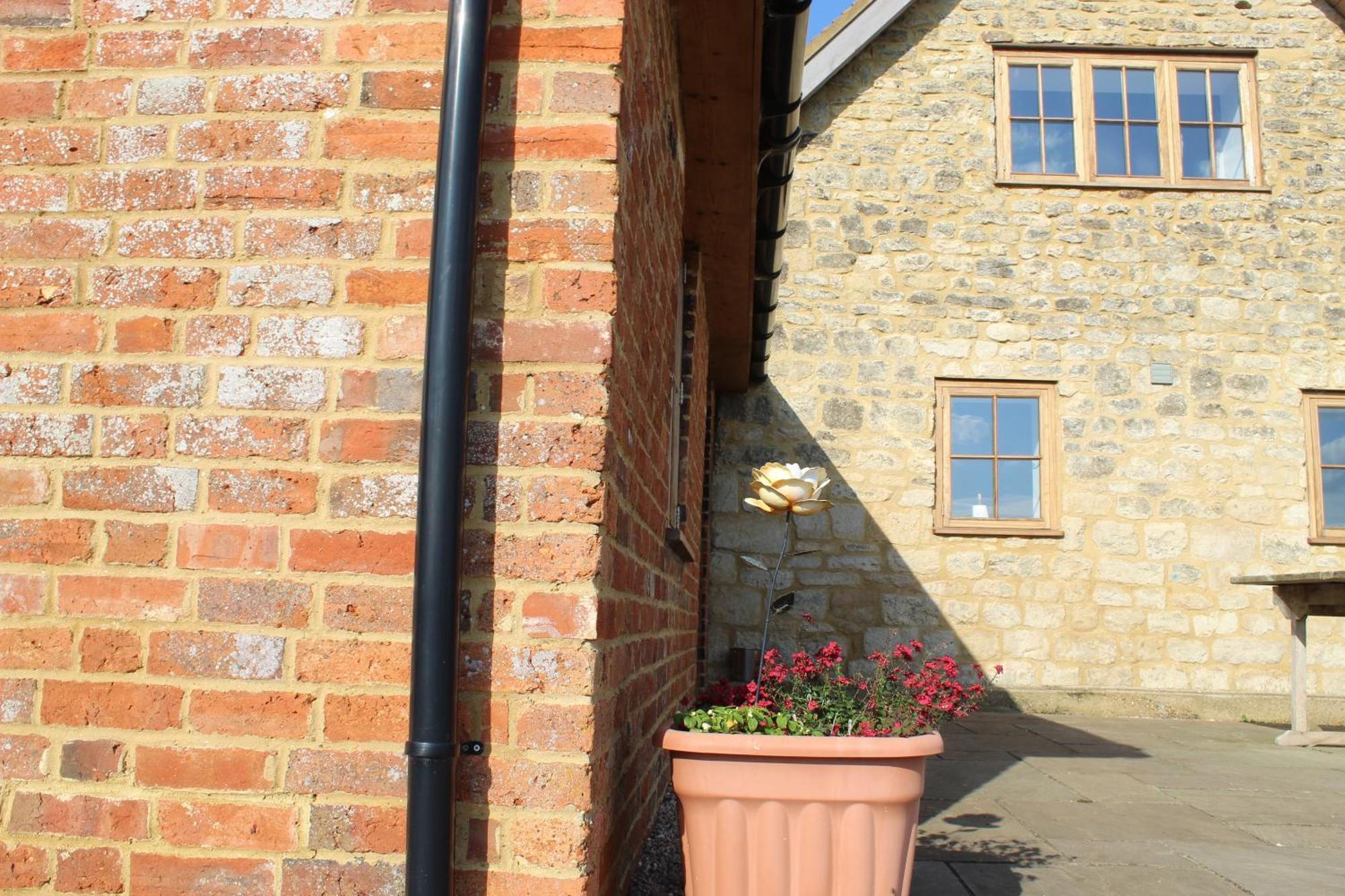 Parkfields Barns Self Catering Accommodation 白金汉 外观 照片
