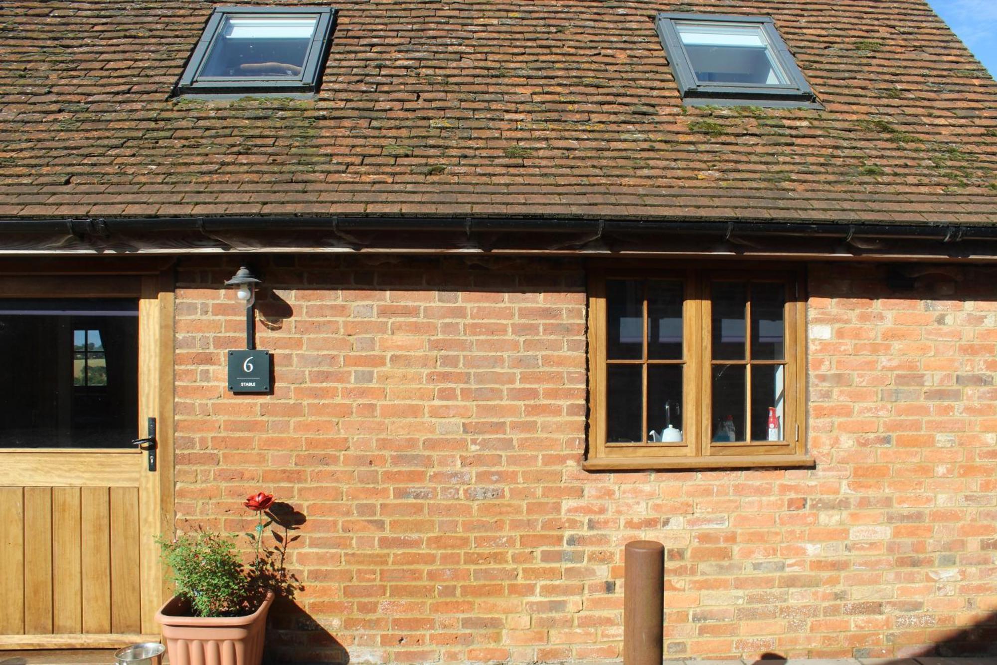 Parkfields Barns Self Catering Accommodation 白金汉 外观 照片